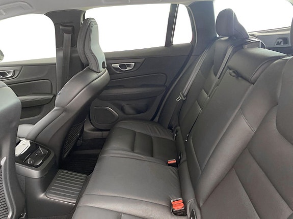 Volvo V60 7 of 15