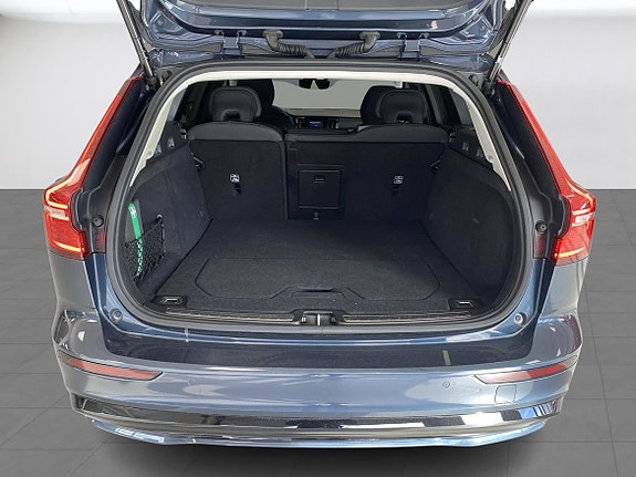 Volvo V60 10 of 15
