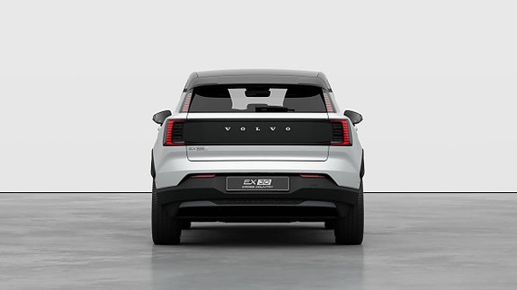 Volvo EX30 4 of 12
