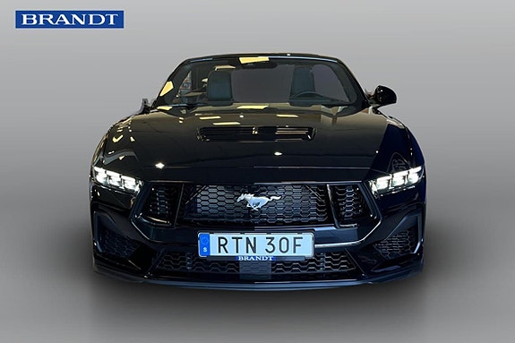 Ford Mustang 3 of 7