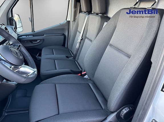 Mercedes-Benz eSprinter 312 12 of 14
