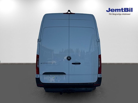 Mercedes-Benz eSprinter 312 9 of 14