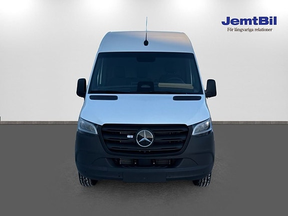 Mercedes-Benz eSprinter 312 2 of 5
