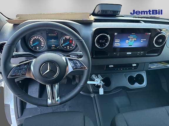 Mercedes-Benz eSprinter 312 11 of 14