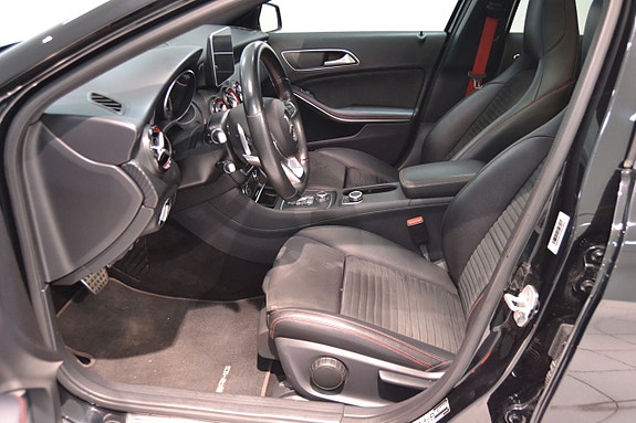 Mercedes-Benz A45 16 of 18