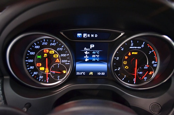 Mercedes-Benz A45 13 of 18