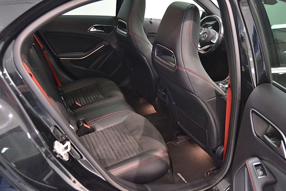 Mercedes-Benz A45 11 of 18