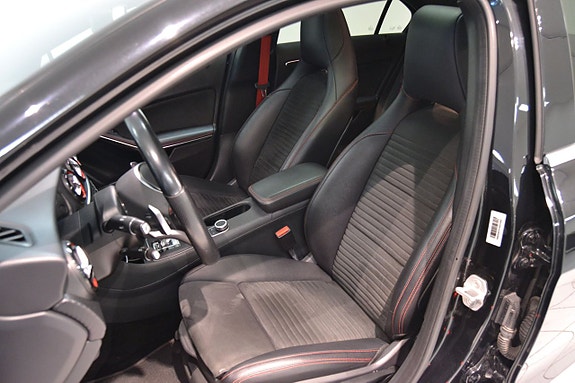 Mercedes-Benz A45 17 of 18