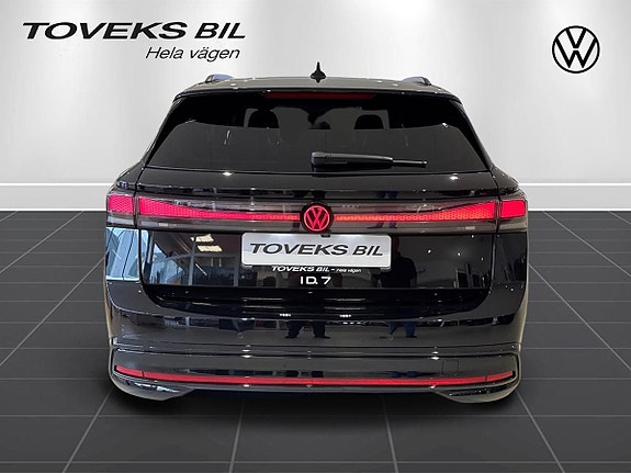 Volkswagen ID.7 4 of 5