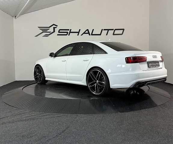 Audi S6 8 of 21