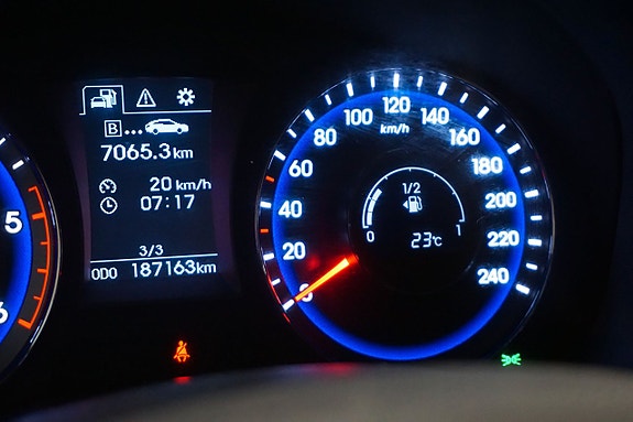 Hyundai i40 21 of 26