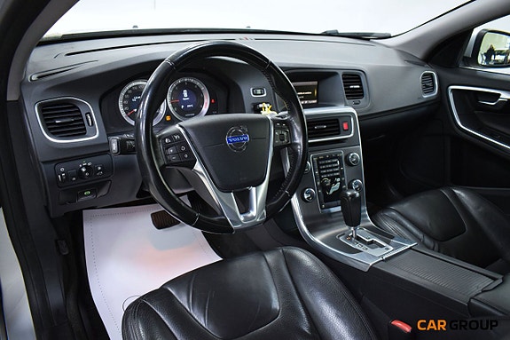 Volvo S60 11 of 18