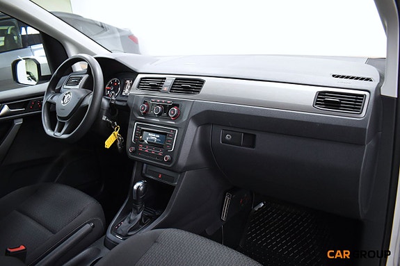 Volkswagen Caddy Maxi 11 of 17