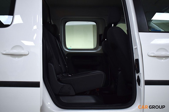 Volkswagen Caddy Maxi 15 of 17