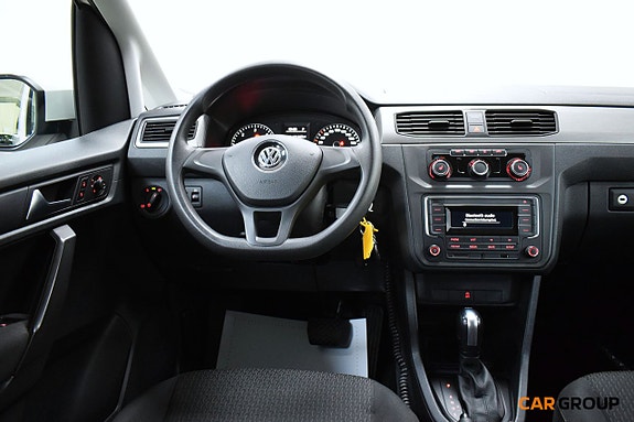 Volkswagen Caddy Maxi 10 of 17