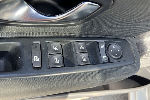 Renault Megane 8 of 16