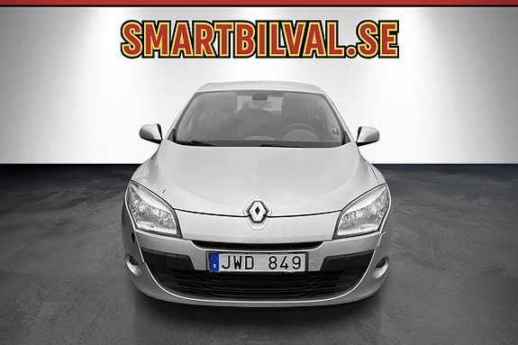 Renault Megane 2 of 16