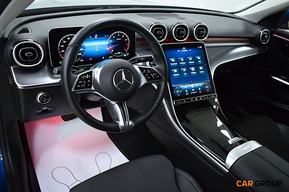 Mercedes-Benz C200 12 of 18