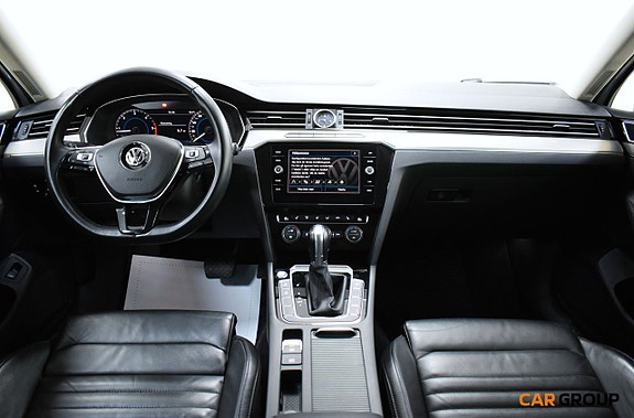 Volkswagen Passat 9 of 18