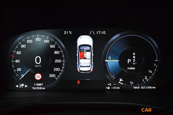 Volvo XC40 14 of 17