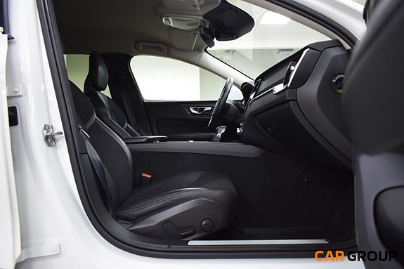 Volvo V60 14 of 22