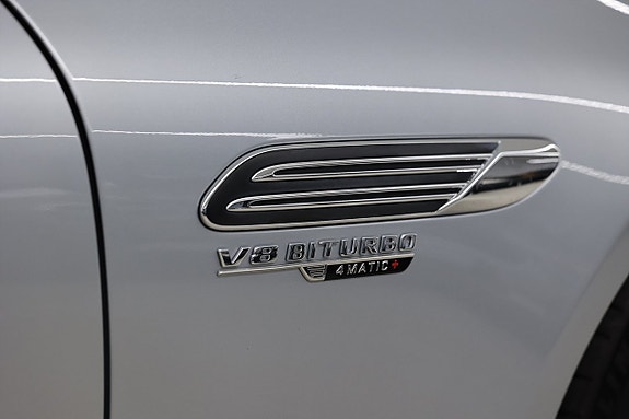 Mercedes-Benz SL63 5 of 5