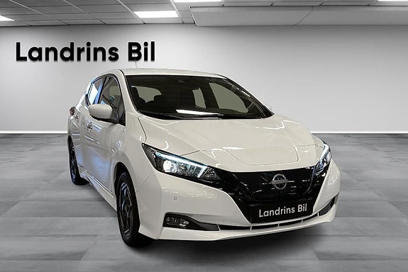 Nissan Leaf 2 of 5