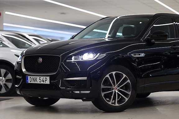 Jaguar F-PACE 4 of 23