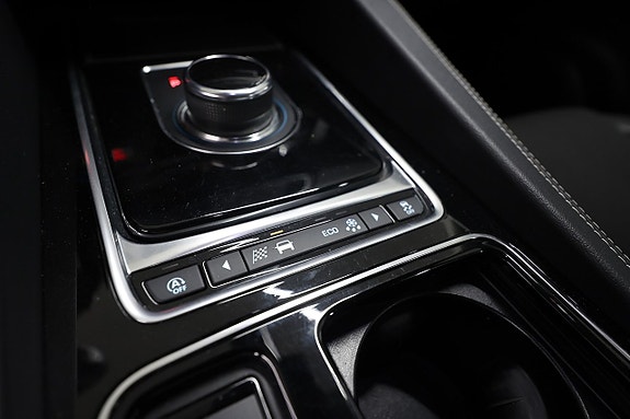 Jaguar F-PACE 23 of 23