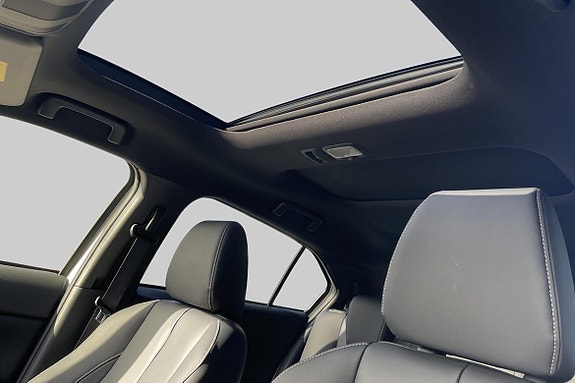 Mitsubishi Eclipse Cross 8 of 13