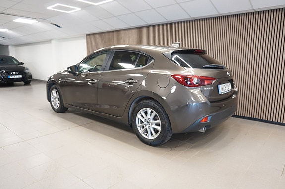 Mazda 3 5 of 5
