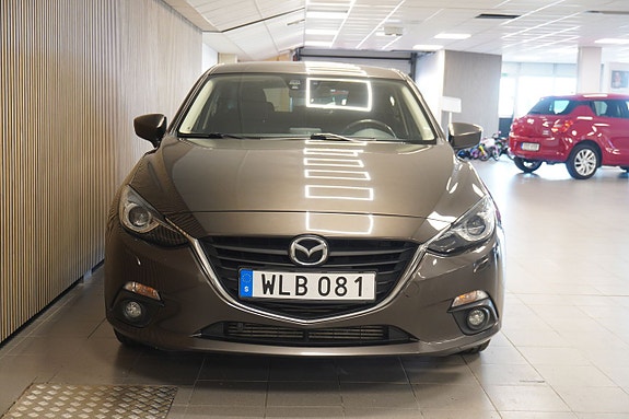 Mazda 3 3 of 5
