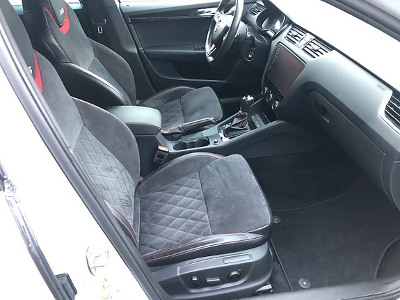 Skoda Octavia RS 13 of 29