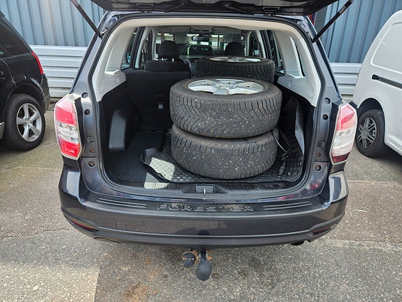 Subaru Forester 10 of 14