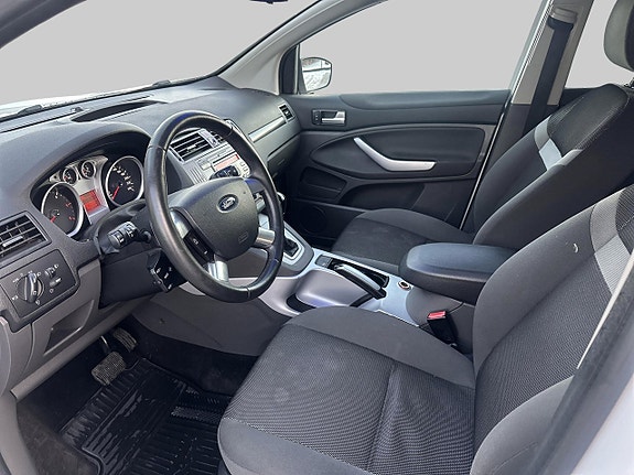 Ford Kuga 11 of 22