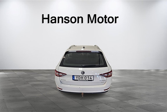 Skoda Superb 4 of 5