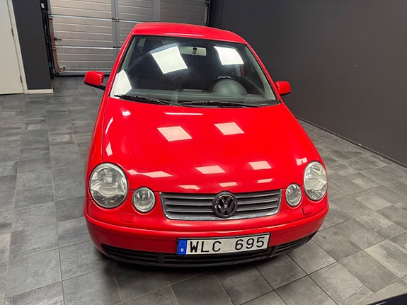 Volkswagen Polo 3 of 5