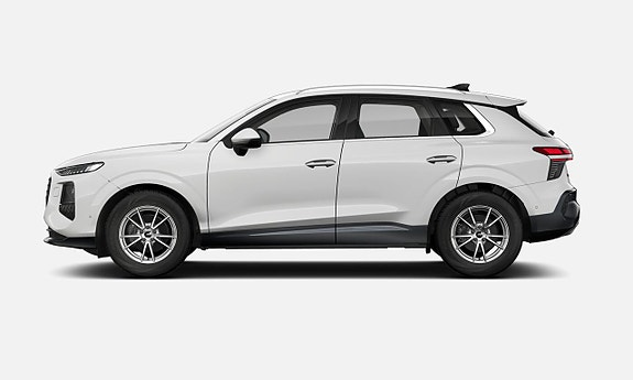 Audi Q3 2 of 5