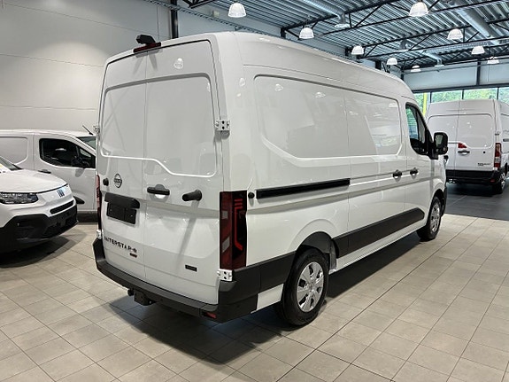 Nissan Interstar 4 of 5