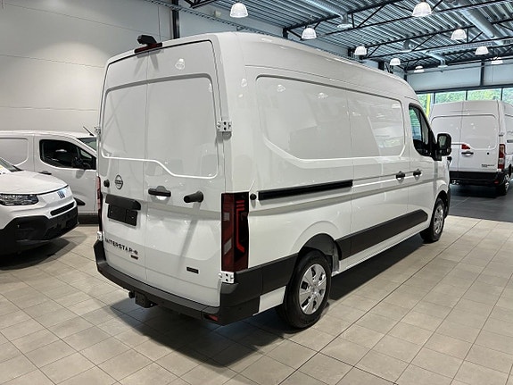 Nissan Interstar 4 of 5