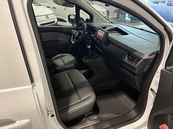 Nissan Townstar 5 of 5