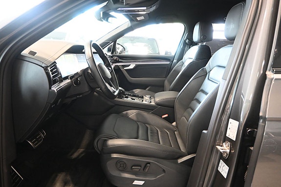 Volkswagen Touareg 8 of 29