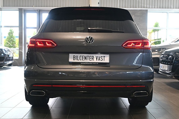 Volkswagen Touareg 4 of 29