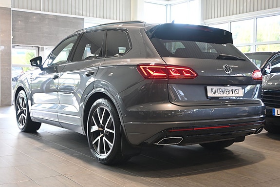 Volkswagen Touareg 3 of 29