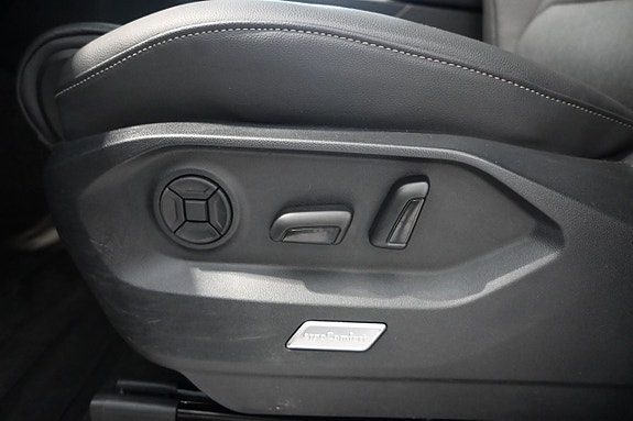 Volkswagen Touareg 18 of 29