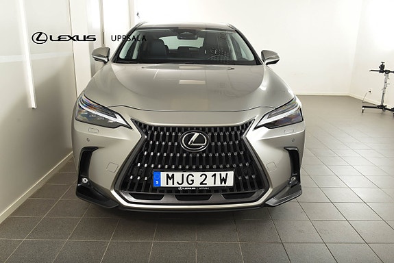 Lexus NX450h+ 5 of 22