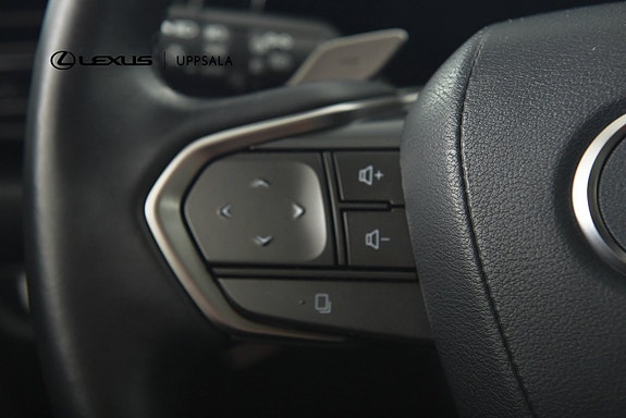 Lexus NX450h+ 14 of 22