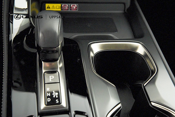 Lexus NX450h+ 18 of 22