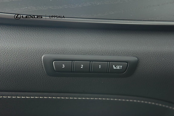 Lexus NX450h+ 12 of 19