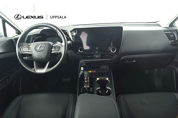 Lexus NX450h+ 8 of 19